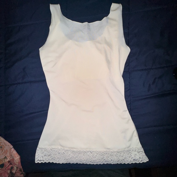Spanx Beige Shaping Tank Pullover Top Scoop neck M Lace Bottom EUC - Picture 1 of 5